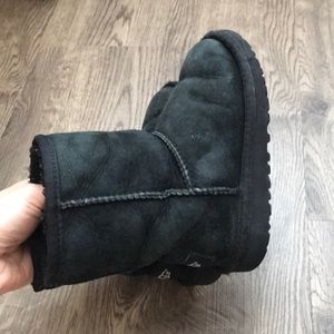 UGG toddler boots sz 10